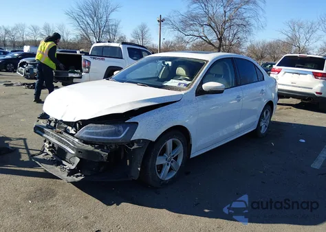 2011 Volkswagen Jetta 2.0L Tdi z USA, uszkodzony, nr VIN 3VWLL7AJ0BM118020